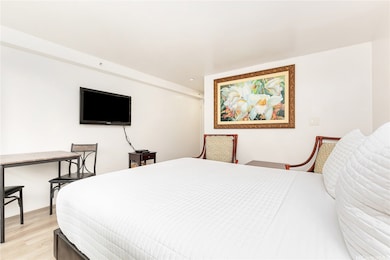 2450 Prince Edward St unit 506A, Honolulu, HI 96815 - photo 5