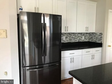 11133 Yellow Leaf Way, Germantown, MD 20876 - photo 6