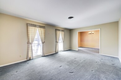 8602 Lupton Ln, Houston, TX 77055 - photo 3