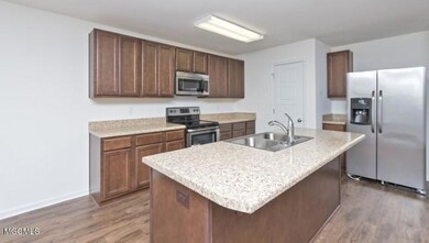 8%20Kitchen2_jpg