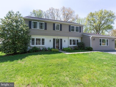 13003 Maepine Ct, Fairfax, VA 22033 - photo 2