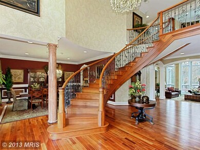 15604 Jillians Forest Way, Centreville, VA 20120 - photo 2