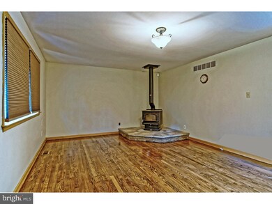 3954 Hancock Ave, Williamstown, NJ 08094 - photo 4