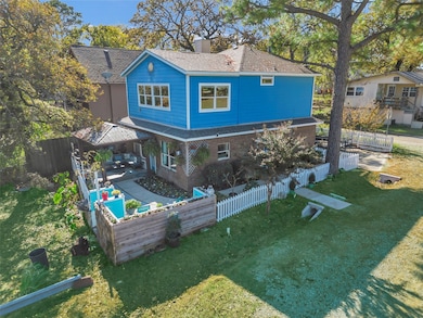 560 Jay St, Denton, TX 76208 - photo 2