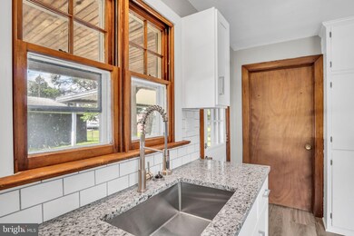 101 E Perry St, Enola, PA 17025 - photo 3