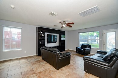 5918 NW Creek Cir, Houston, TX 77086 - photo 7