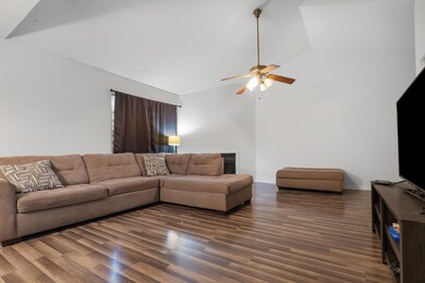 7920 Parklane Ct unit 606 F, North Charleston, SC 29418 - photo 6