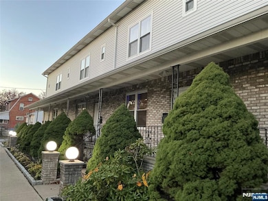 47-53 John St unit 49, Lodi, NJ 07644 - photo 2