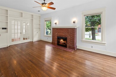 2509 Yupon St, Houston, TX 77006 - photo 6