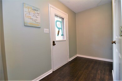 7955 Marywood Dr, Newburgh, IN 47630 - photo 2