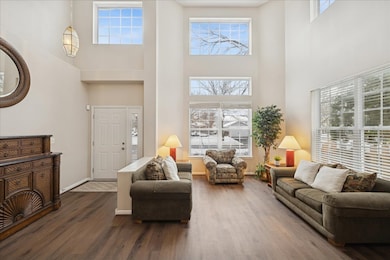 8 Litchfield Ct unit 1, Lake In the Hills, IL 60156 - photo 3