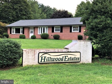 2 Hampton Rd, Round Hill, VA 20141 - photo 3