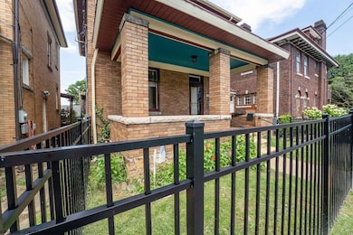 227 Hagans St, Morgantown, WV 26501 - photo 5