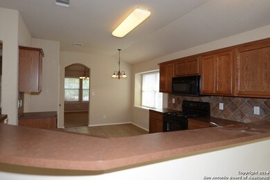 3635 Bennington Way, San Antonio, TX 78261 - photo 6