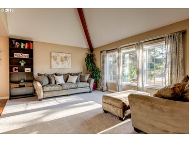 19820 Suncrest Dr, West Linn, OR 97068 - photo 4