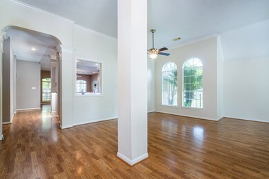 8302 E Copper Lakes Dr, Houston, TX 77095 - photo 5