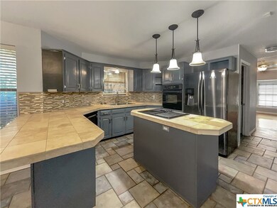 1406 Hawk Trail, Copperas Cove, TX 76522 - photo 4