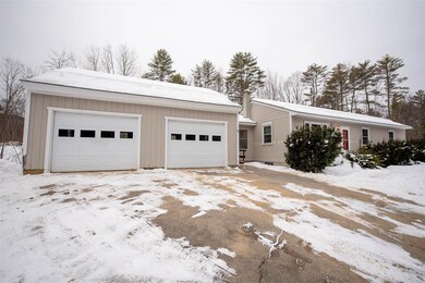 9 Wolfe Den Dr, New Hampton, NH 03256 - photo 2