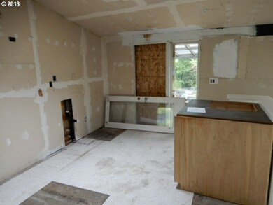 883 Classic Place, Eugene, OR 97401 - photo 4