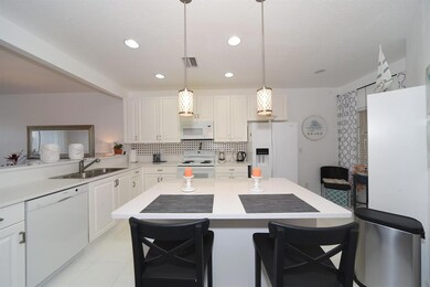 207 N Lakeshore Dr, Hypoluxo, FL 33462 - photo 5