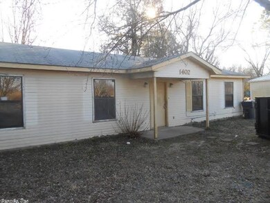1402 N Patrick St, Jonesboro, AR 72405 - photo 2