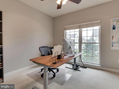 25768 Longforest Dr, Chantilly, VA 20152 - photo 5