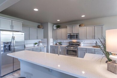 1671 NE Leehaven Ln, Bend, OR 97701 - photo 3