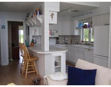 36 Cove St unit Winter, Mattapoisett, MA 02739 - photo 2