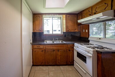 1618 Rainy River Dr unit 770, Houston, TX 77088 - photo 4