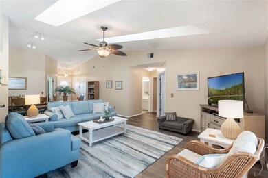 207 Jemond Ct, Orlando, FL 32835 - photo 4