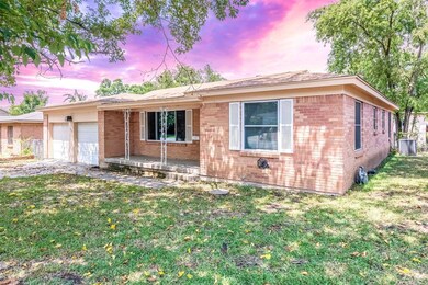 413 Crandle Dr, Fort Worth, TX 76108 - photo 3