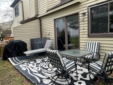 36 Sycamore Ct, Highland Mills, NY 10930 - photo 2