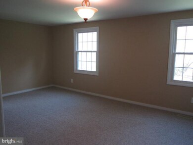 9834 Branchleigh Rd, Randallstown, MD 21133 - photo 4