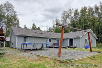 Exterior + Yard