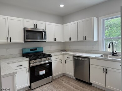 186 Harrison Ave unit 2, Montclair, NJ 07042 - photo 7