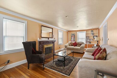 522 Winthrop St, Medford, MA 02155 - photo 4