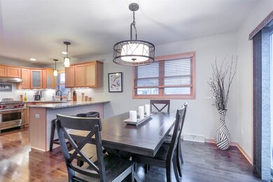 2873 Larkspur Ln, Fitchburg, WI 53711 - photo 7