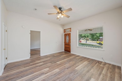 1912 N Pearl St, Crestview, FL 32536 - photo 7