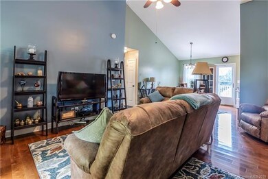 731 Jennings Rd unit 6, Statesville, NC 28625 - photo 4