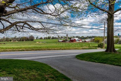 138 Horseshoe Rd, Leola, PA 17540 - photo 2