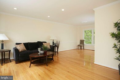 18112 Headwaters Dr, Olney, MD 20832 - photo 5