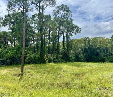 8027 Life Cir, Port Labelle, FL 33935 - photo 4