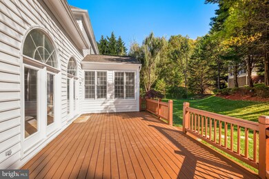 8933 Falls Farm Dr, Potomac, MD 20854 - photo 2