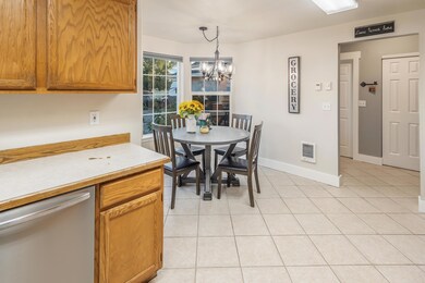 3028 SW Quartz Place, Redmond, OR 97756 - photo 5