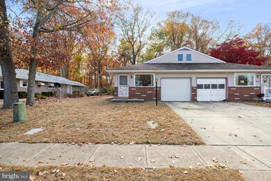 221 Elmtowne Blvd, Hammonton, NJ 08037 - photo 2