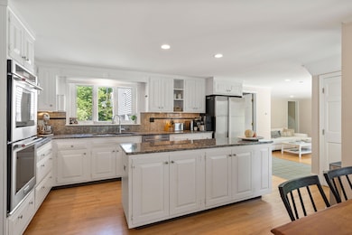 (8)_4 Lanewood Rd. Cumberland Foreside(M