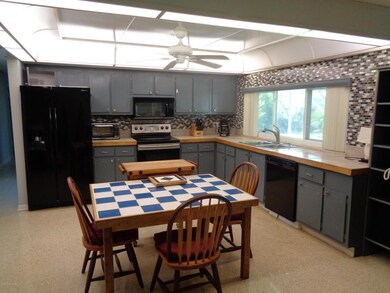 Large Kitchen