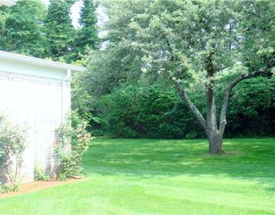 22 Hanley Farm Rd unit 22, Warren, RI 02885 - photo 3