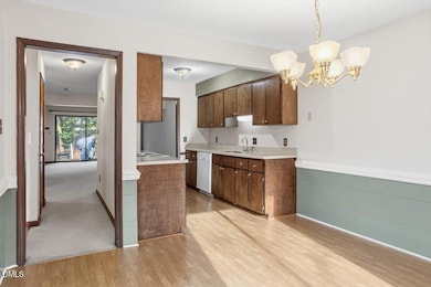 5867 Branchwood Rd, Raleigh, NC 27609 - photo 7