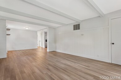 1494 Leonard St NW Grand Rapids-10